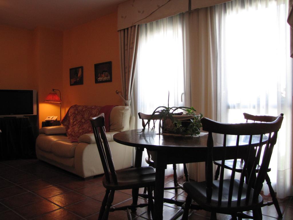 Hostal Rural Huartearena Iza 外观 照片